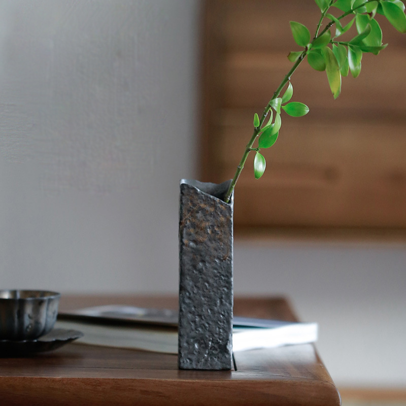 Ikebana Vase Kenzan - 韓国風抽象的な生け花セラミック花瓶セレモニー装飾フラワーフロッグキューブ陶器寝室ホームガーデンケンザン工芸品植木鉢