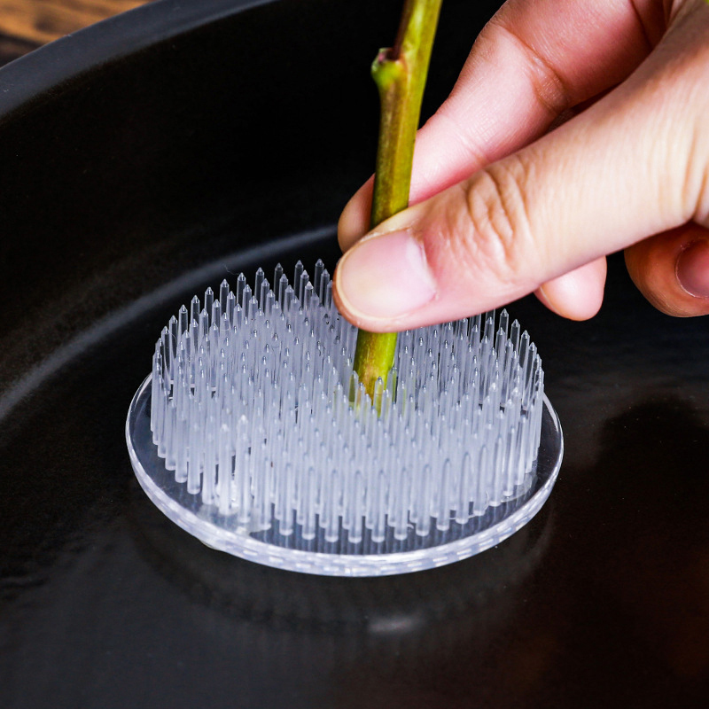 Ikebana Vase Kenzan - ラウンド生け花 Kenzan 花カエル吸盤プラスチックフラワーアレンジメントツールアート固定ゴムベースホルダー花の装飾ポット花瓶